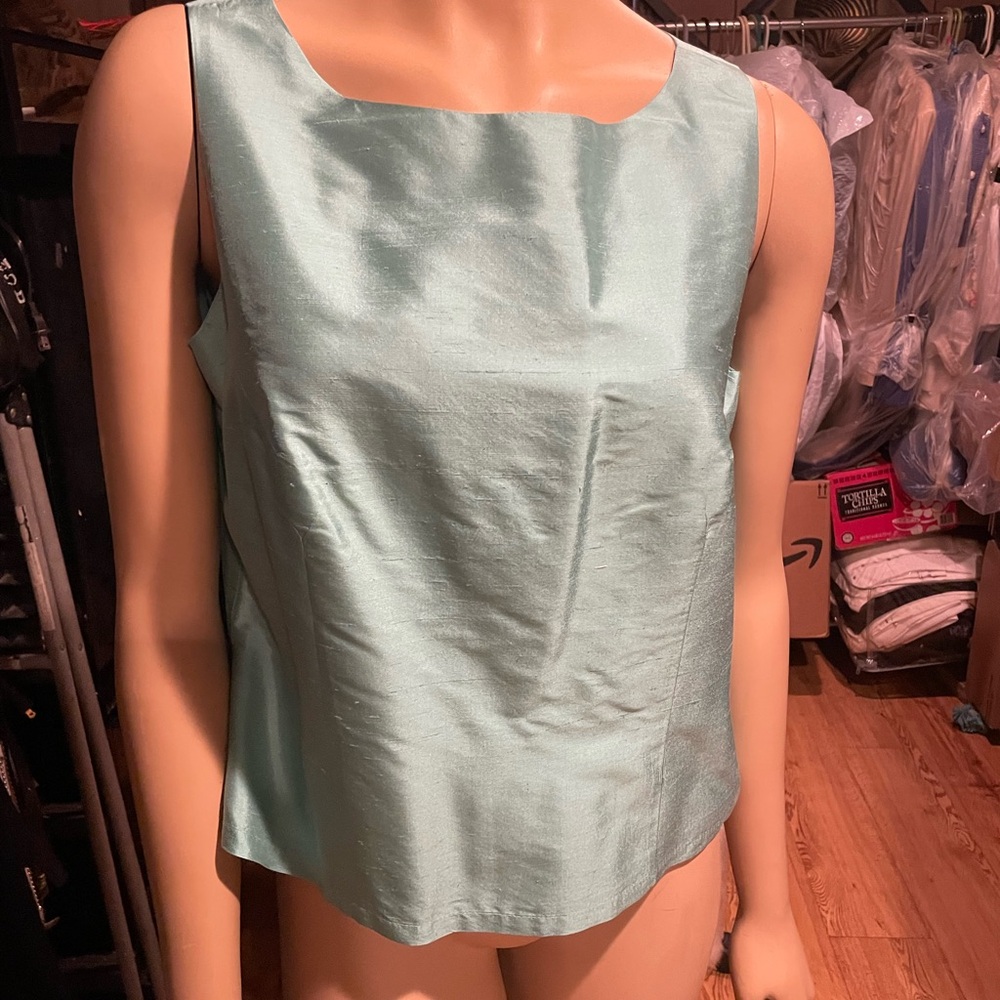 Elegant Women's Aqua Top